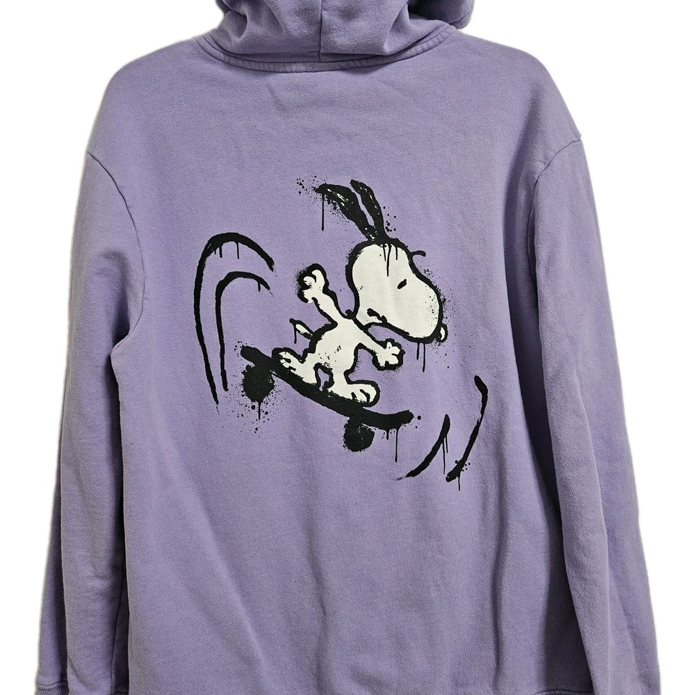 H&M Hoodie Mens M Purple Peanuts Snoopy Thrill Seeker Skateboard 1/4 Zip Graphic